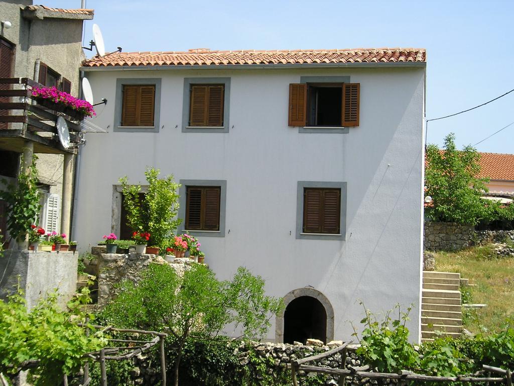 Apartments Vodaric Loznati Cres Exterior photo